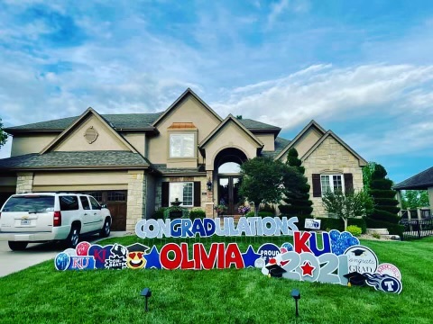 graduation yard signs